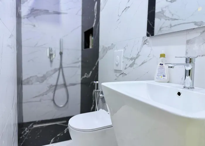 Genal * Τίρανα